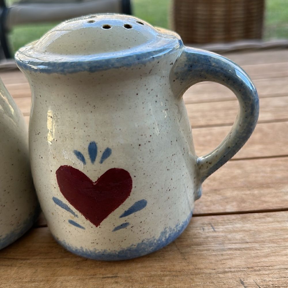 Cottage Collections VTG Ceramic Salt & Pepper Shaker Set - Picture 3 of 6